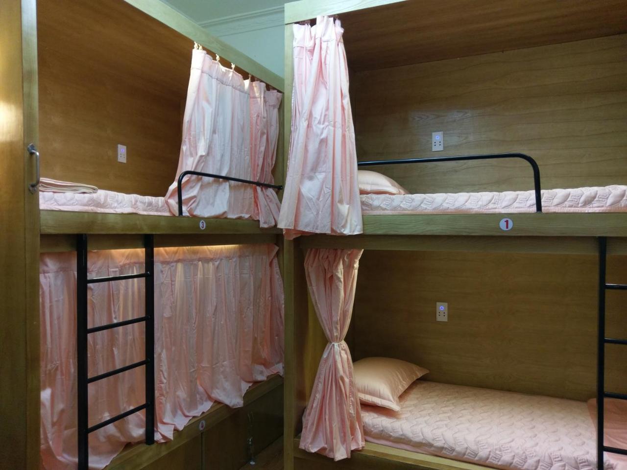 Capsule Hanoi Hostel Экстерьер фото